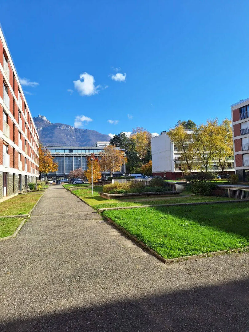 garage à Chambéry (73000)